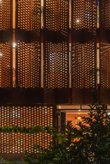 CUBE (Creative Usage of Bricks & Earth)